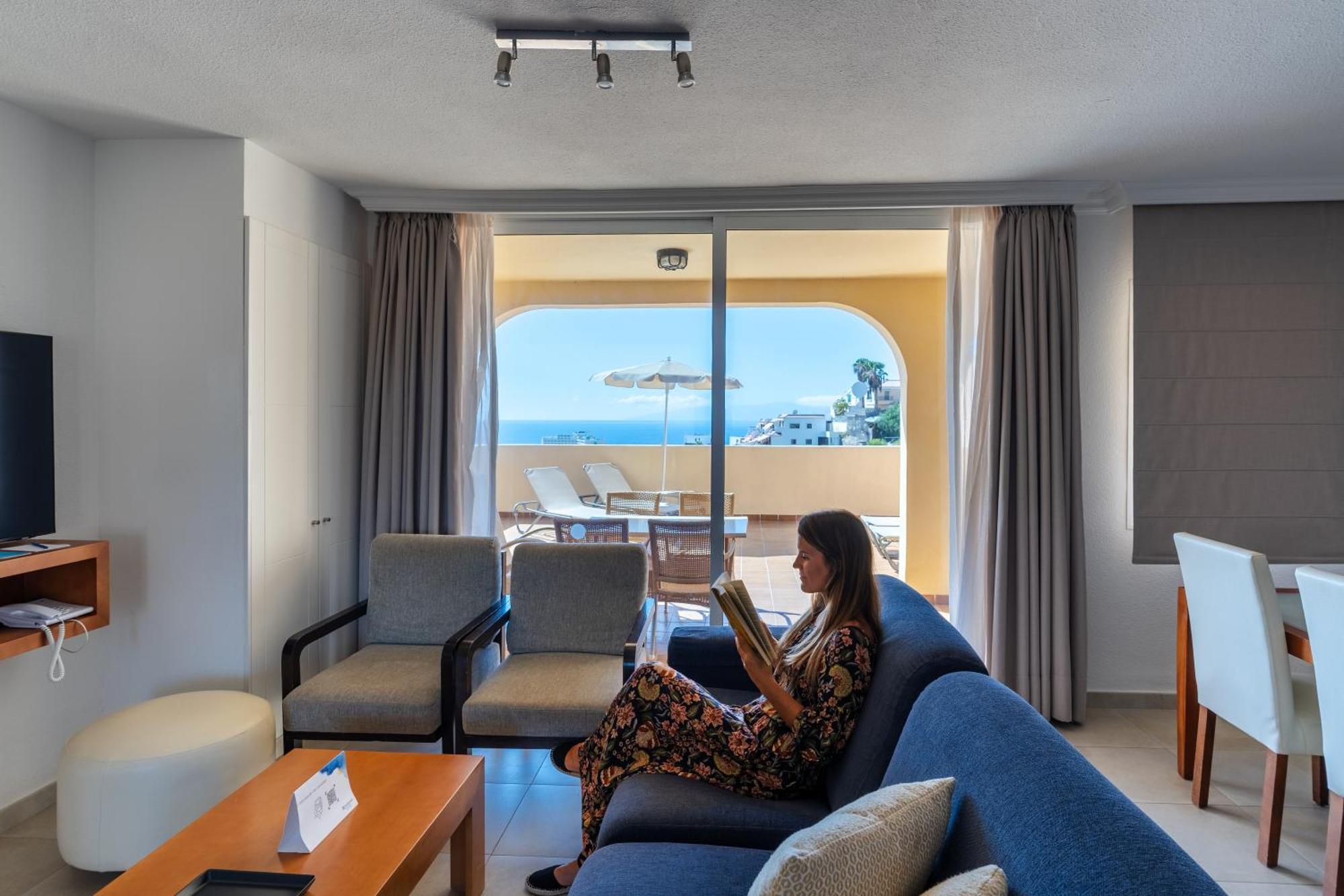Wyndham Residences Costa Adeje Bagian luar foto