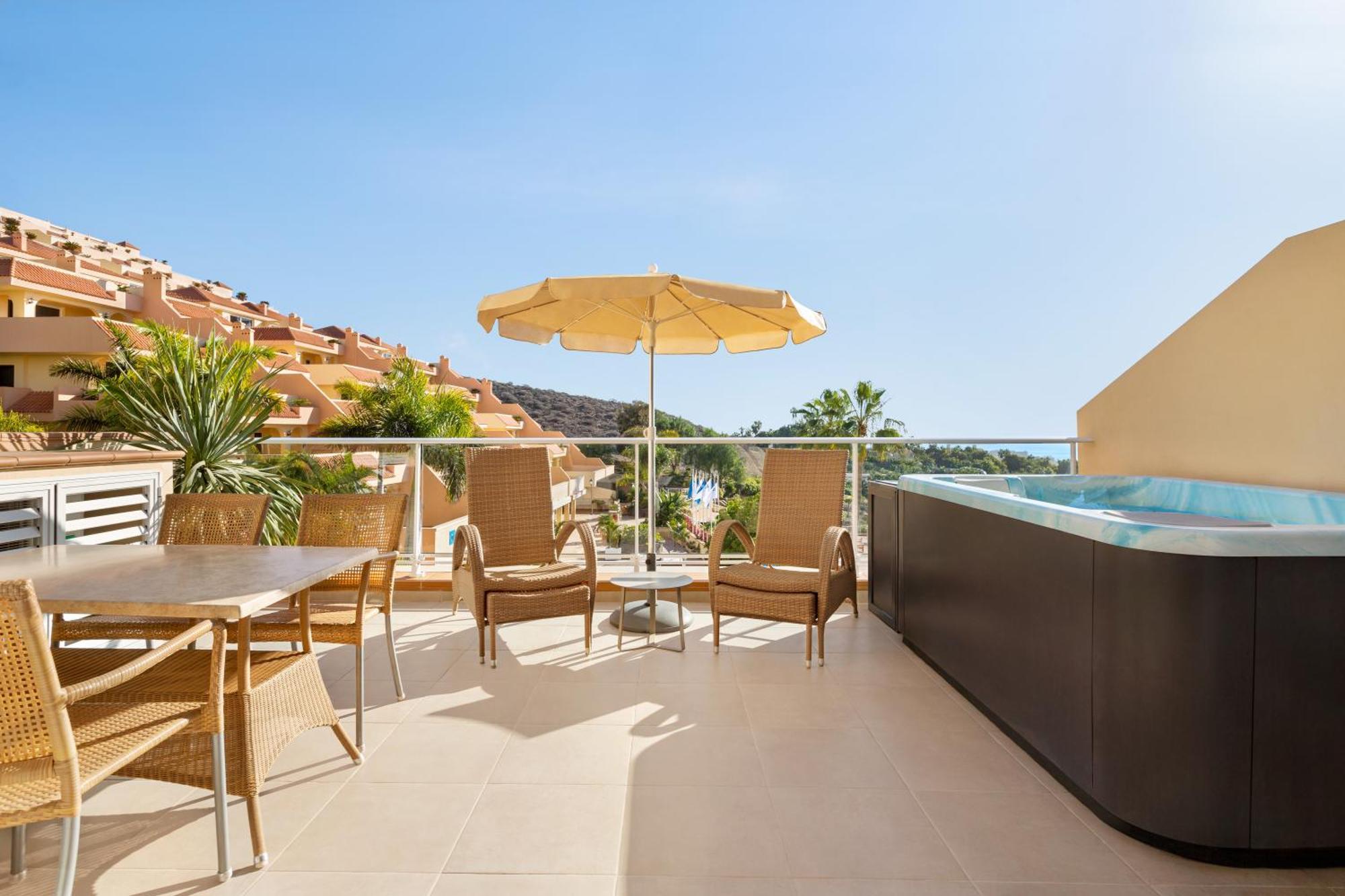 Wyndham Residences Costa Adeje Bagian luar foto